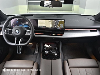 BMW 5-SERIES G60 520i M Sport 2023