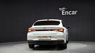 HYUNDAI AVANTE HYBRID CN7 2022