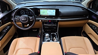 KIA CARNIVAL 2023