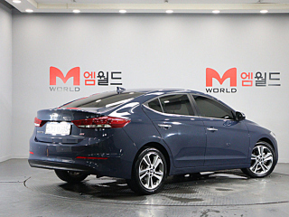 HYUNDAI AVANTE AD 2016