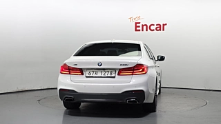 BMW 5-SERIES G30 2019