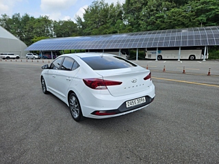 HYUNDAI AVANTE AD 2019