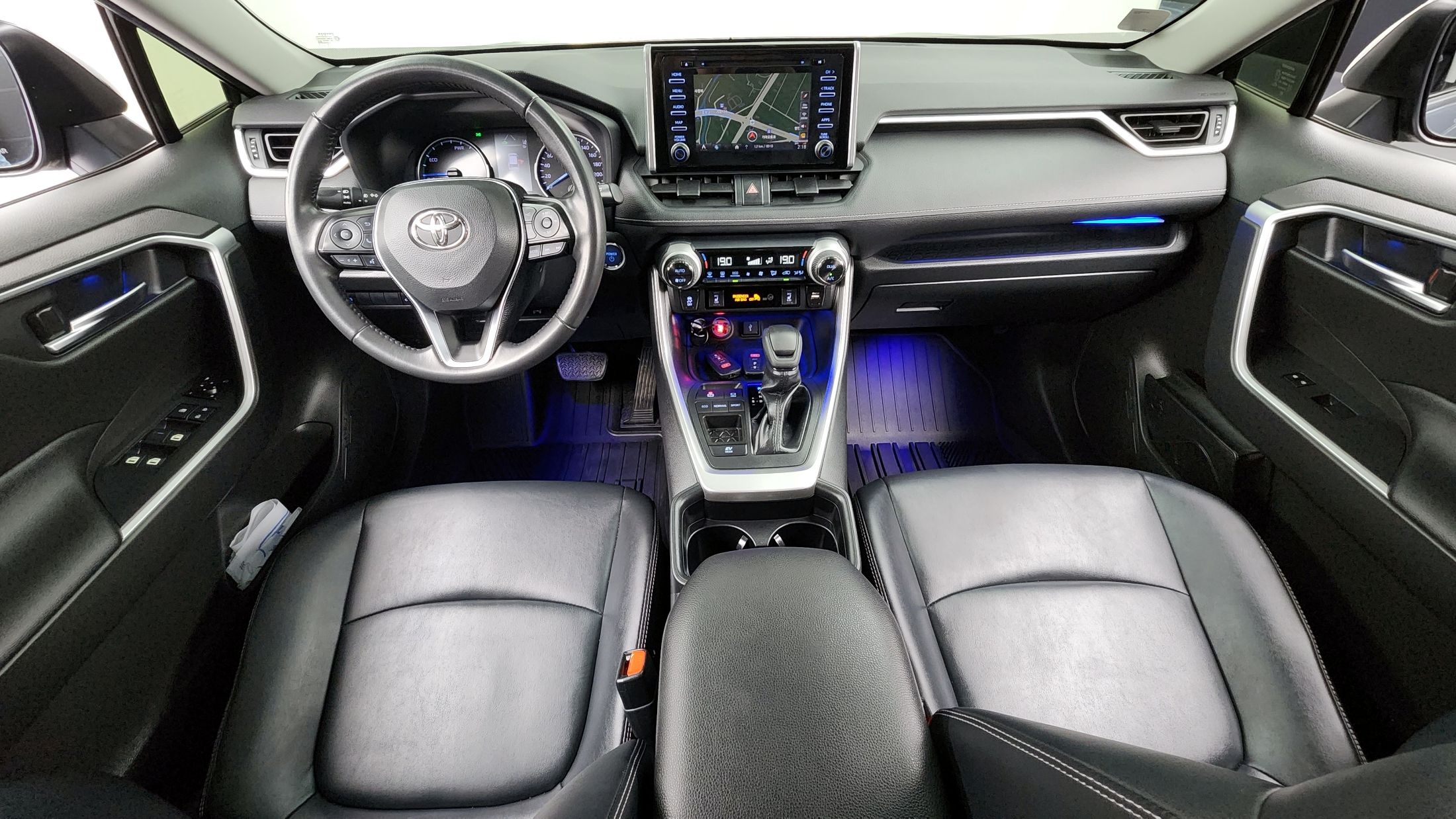 TOYOTA RAV4 2020