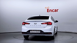 HYUNDAI AVANTE AD 2019