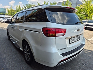 KIA CARNIVAL 2018