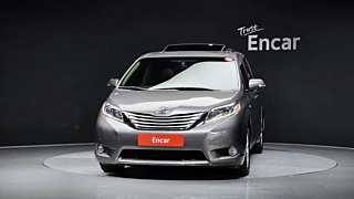 TOYOTA SIENNA 2017