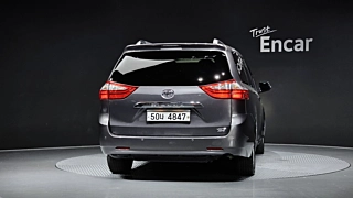 TOYOTA SIENNA 2017