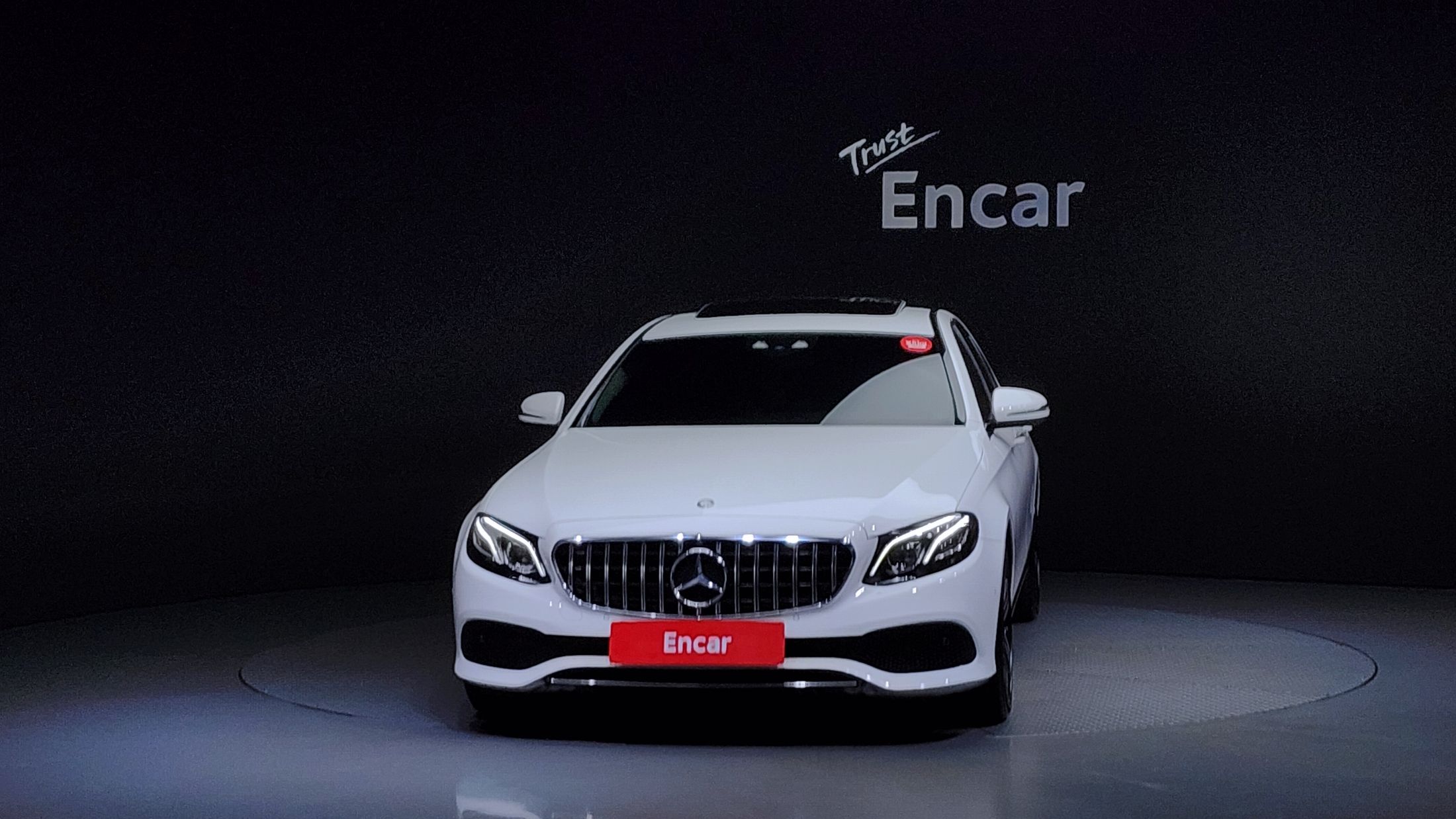 MERCEDES BENZ E-CLASS W213 2016
