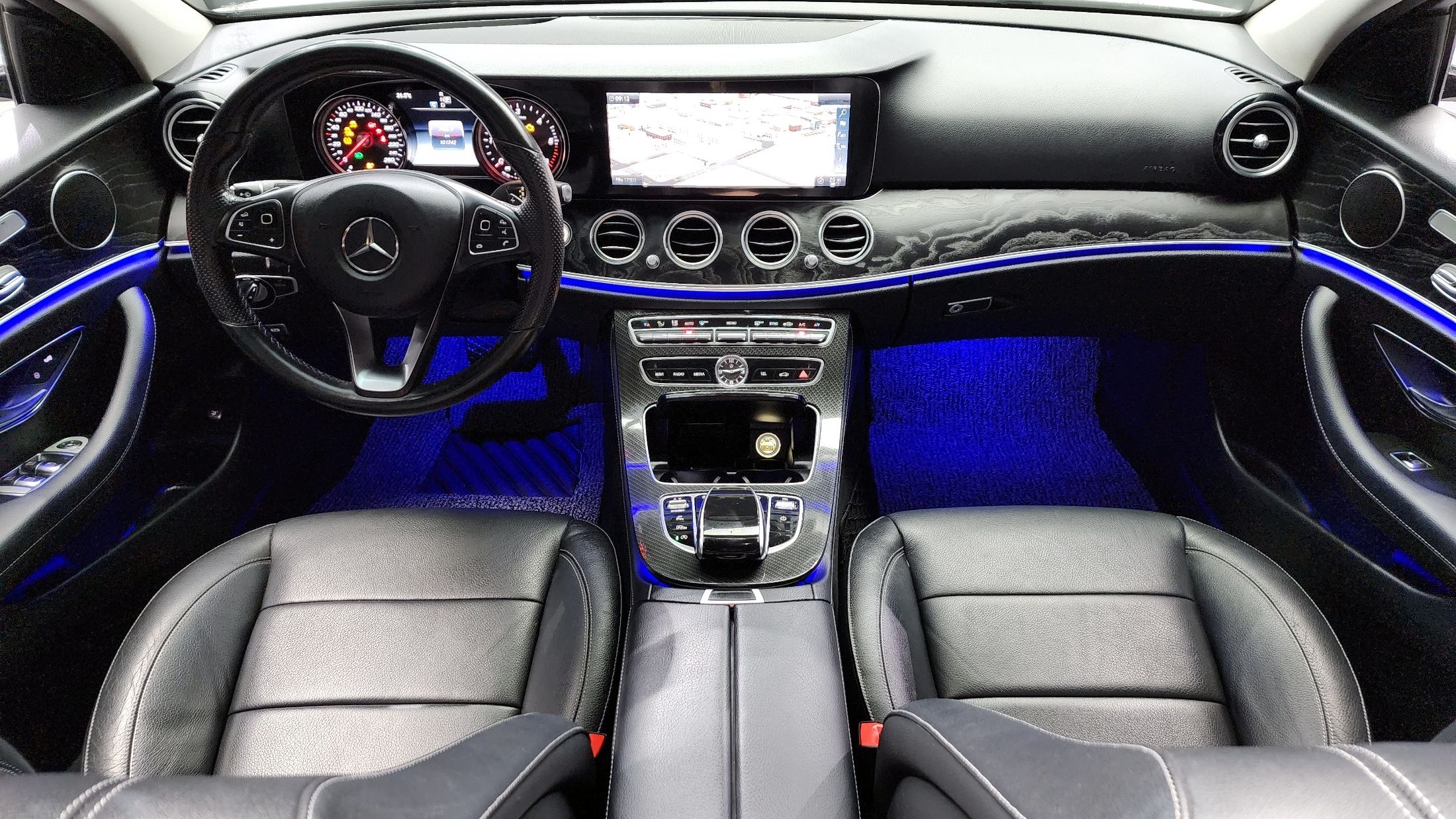 MERCEDES BENZ E-CLASS W213 2016