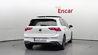 VOLKSWAGEN GOLF 2022