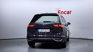 VOLKSWAGEN TIGUAN 2021