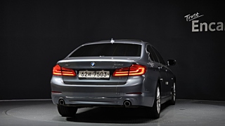BMW 5-SERIES G30 2018