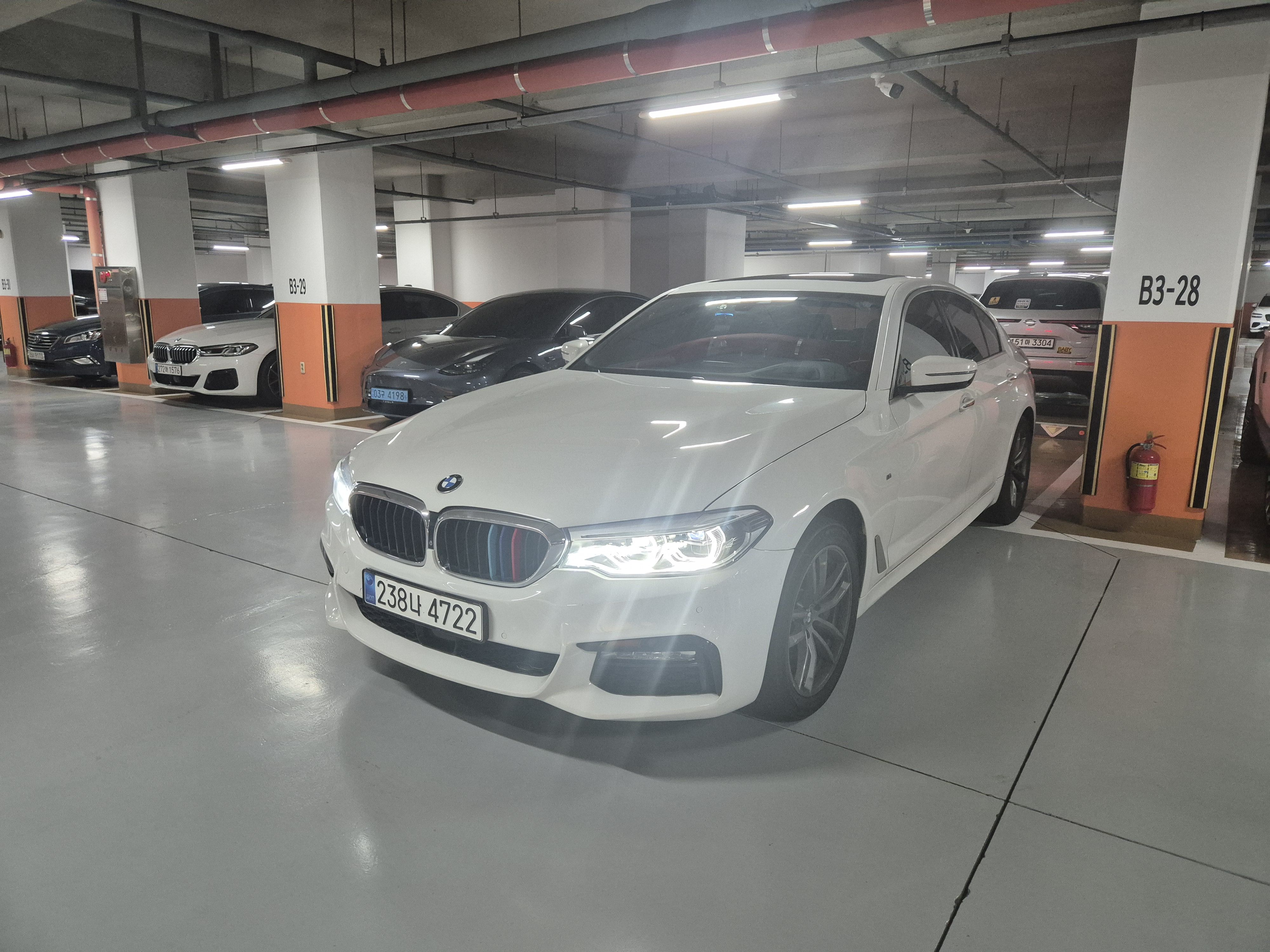 BMW 5-SERIES G30 2017