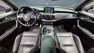 KIA STINGER 2019