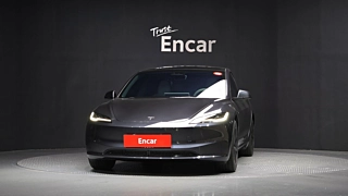 TESLA MODEL 3 2025
