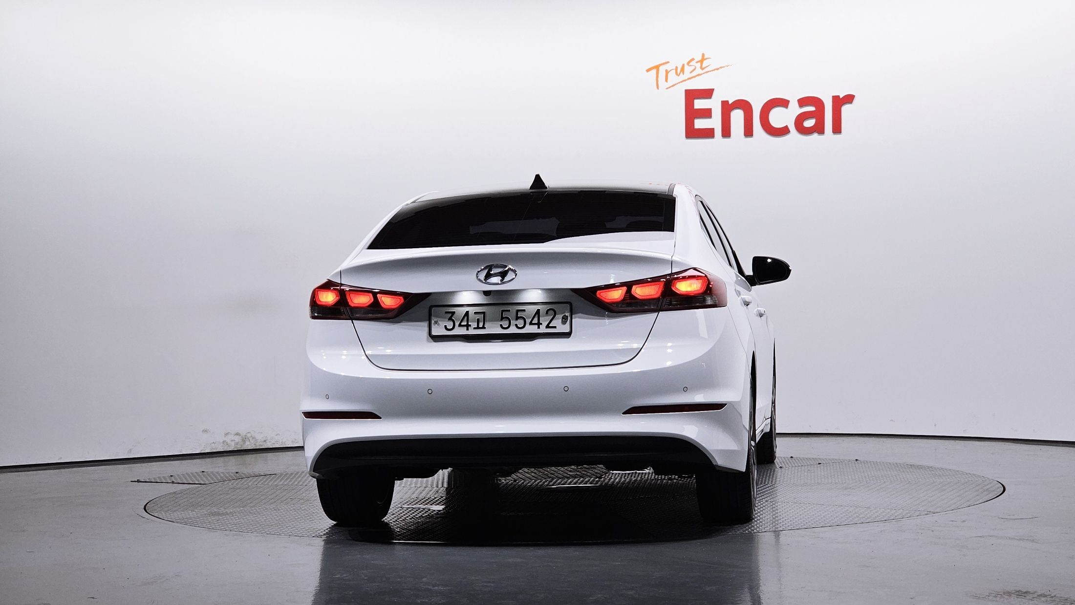 HYUNDAI AVANTE AD 2015