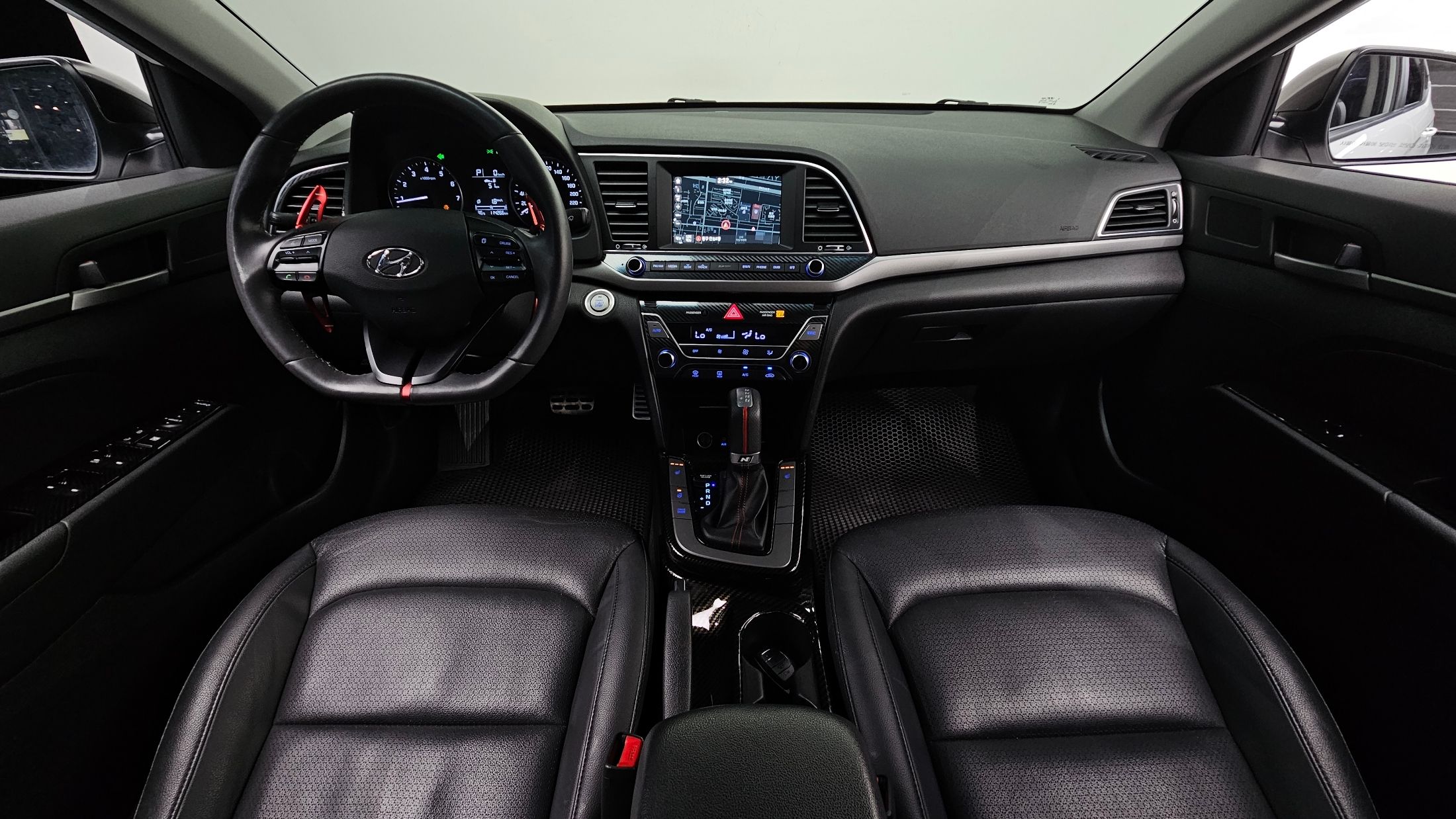 HYUNDAI AVANTE AD 2015