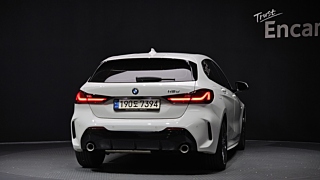 BMW 1-SERIES F40 2021