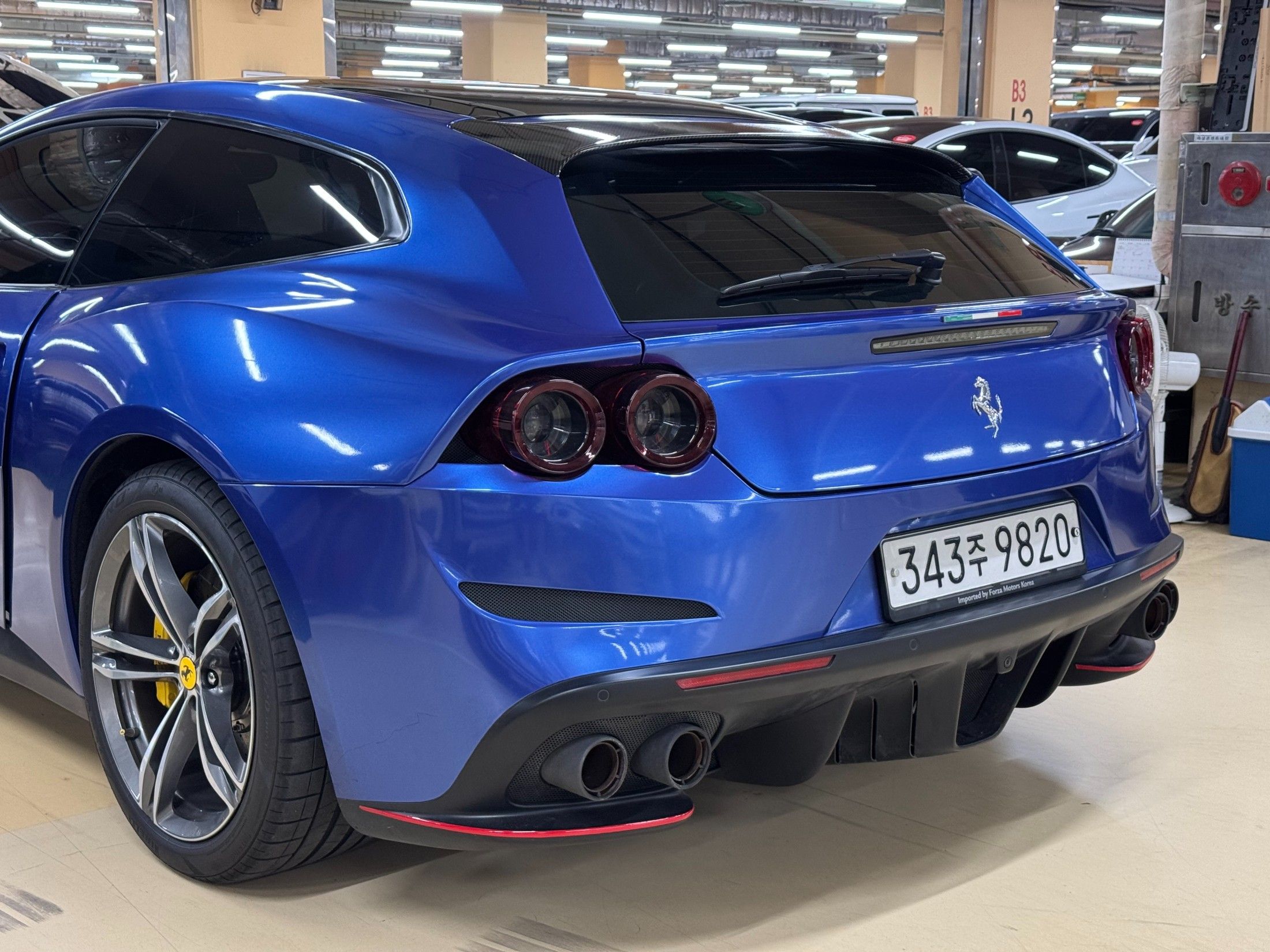 FERRARI GTC4 LUSSO 2018