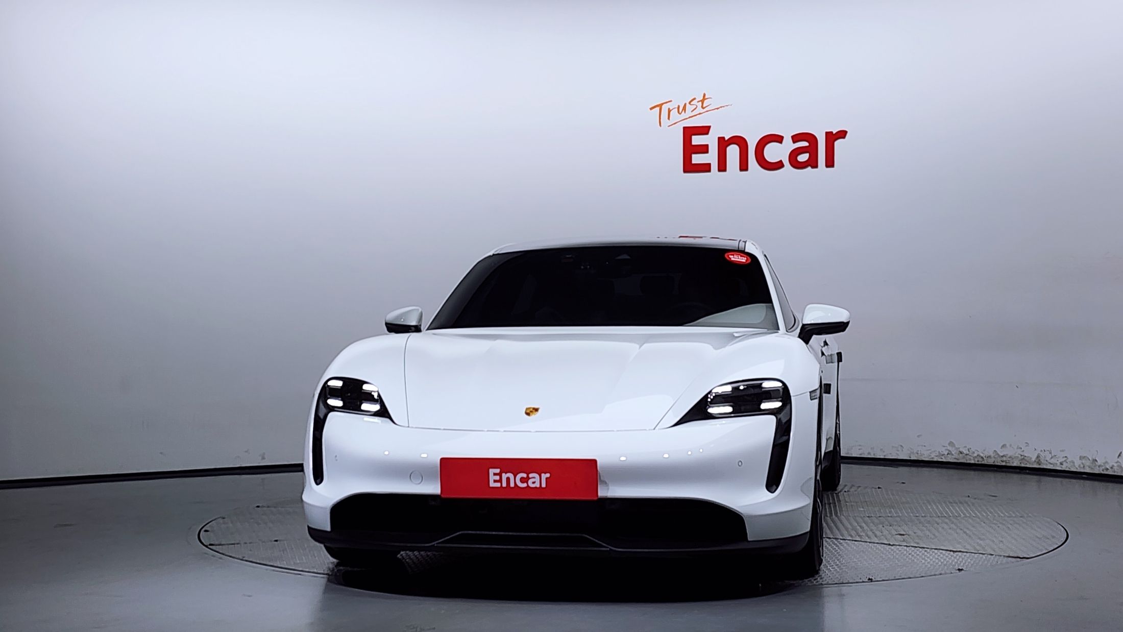 PORSCHE TAYCAN 2023