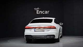 AUDI A7 4K 2021