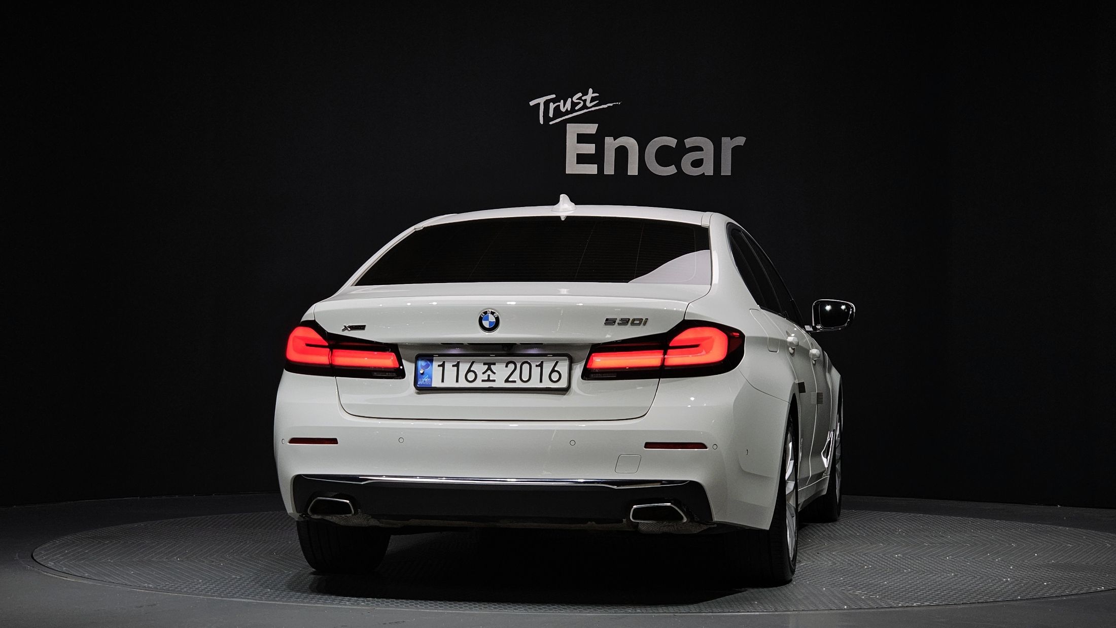 BMW 5-SERIES G30 2020