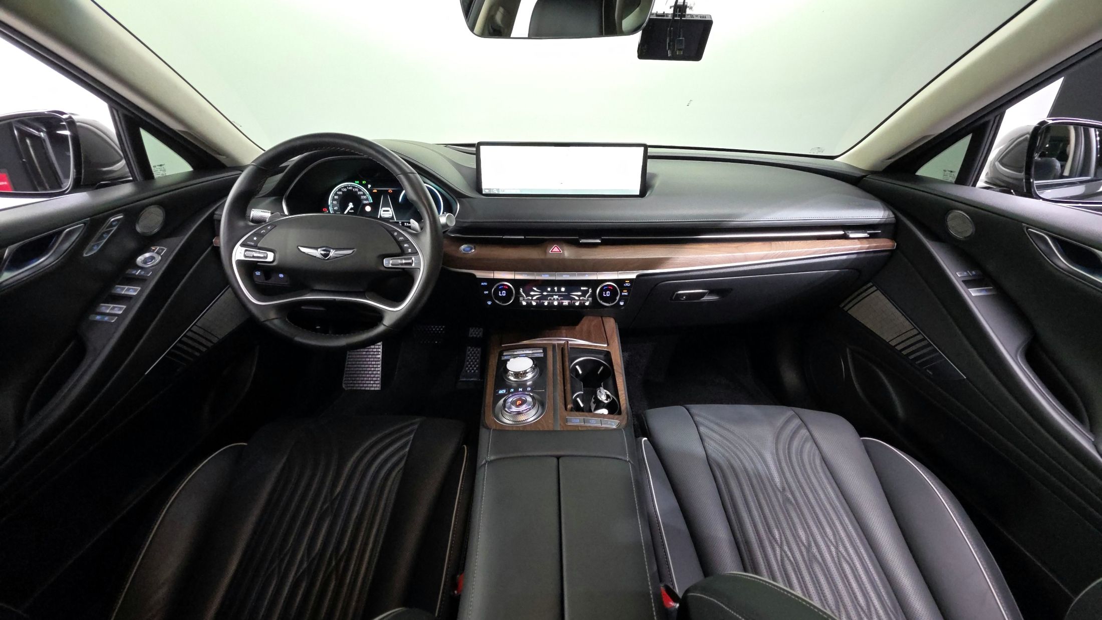 GENESIS G80 RG3 2023