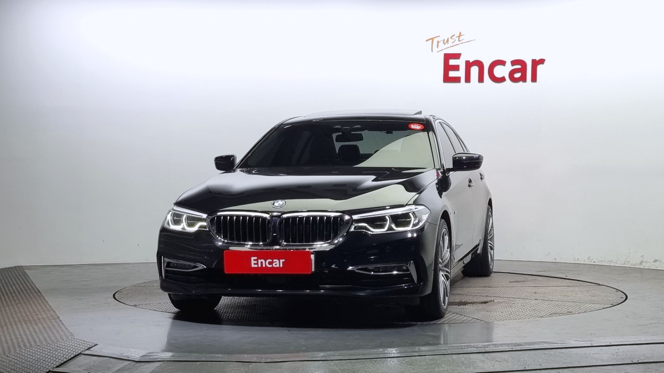 BMW 5-SERIES G30 2018
