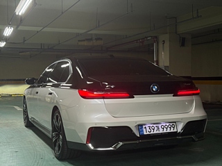 BMW 7-SERIES G70 2023