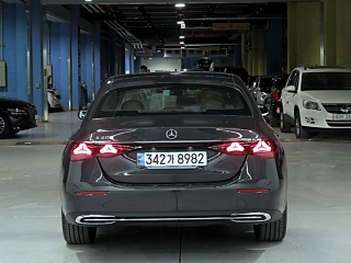MERCEDES BENZ E-CLASS W214  2024