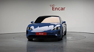 PORSCHE TAYCAN  2023
