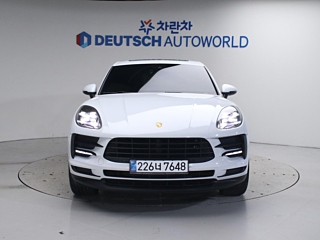 PORSCHE MACAN 2019