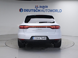 PORSCHE MACAN 2019