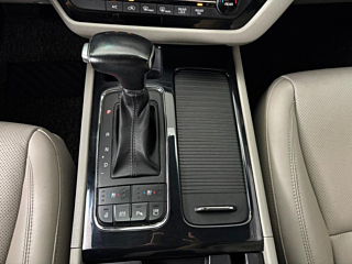 KIA CARNIVAL 2017