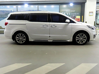 KIA CARNIVAL 2017