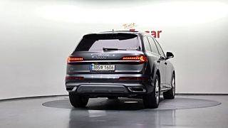 AUDI Q7 4M 2021