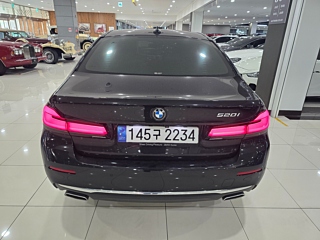 BMW 5-SERIES G30 2022