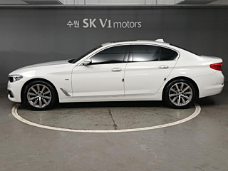 BMW 5-SERIES G30 2018