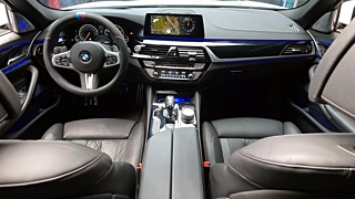 BMW 5-SERIES G30 2019