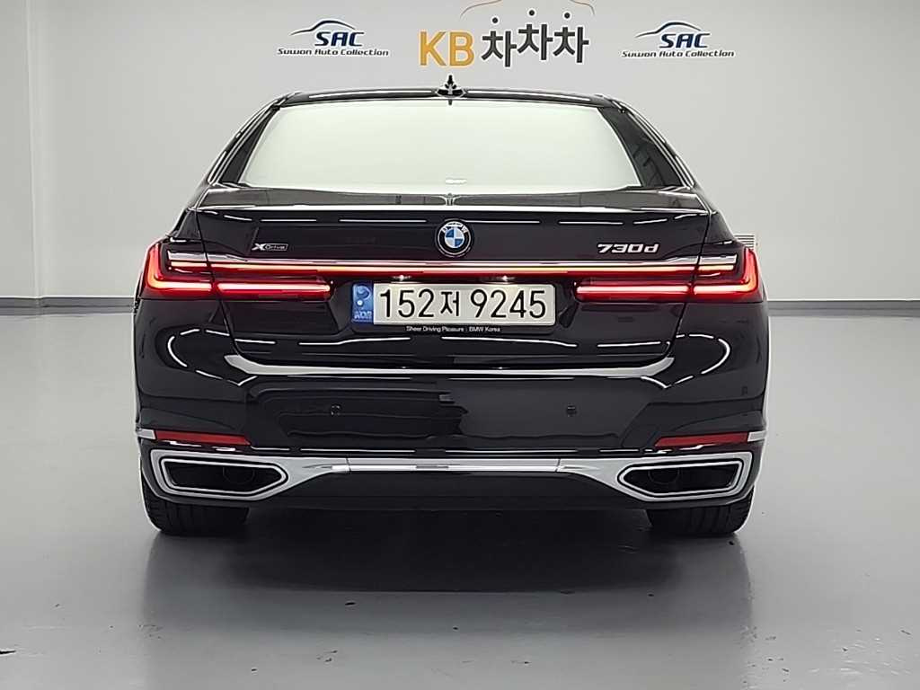 BMW 7-SERIES G11 2022