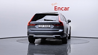 VOLVO V90 CROSS COUNTRY 2017