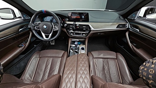 BMW 5-SERIES G30 2018