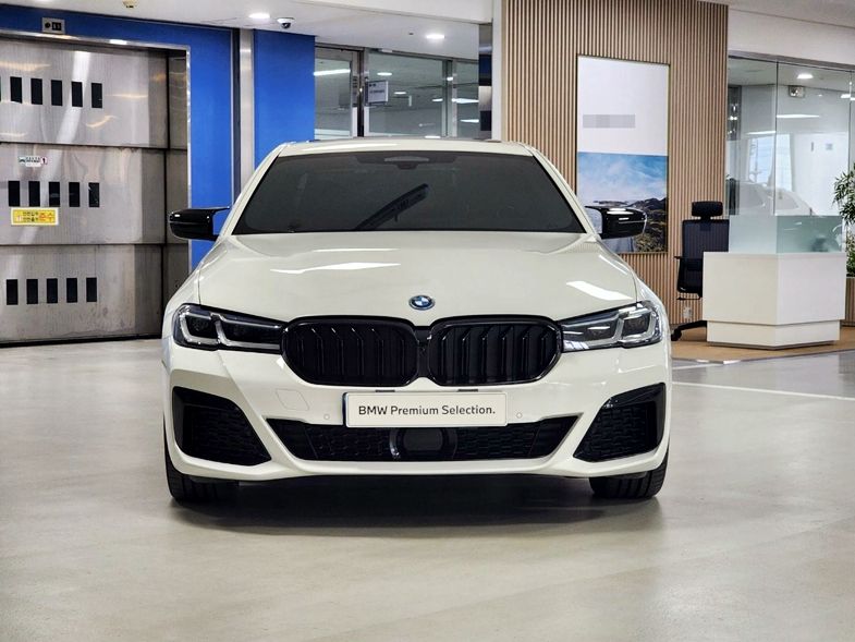 BMW 5-SERIES G30 2022