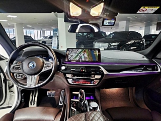 BMW 5-SERIES G30 2022