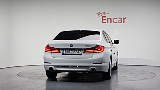 BMW 5-SERIES G30 2018