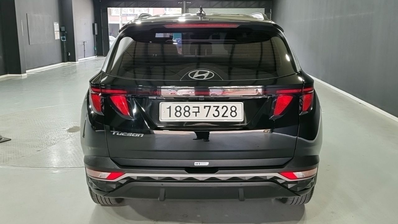 HYUNDAI TUCSON NX4 2021