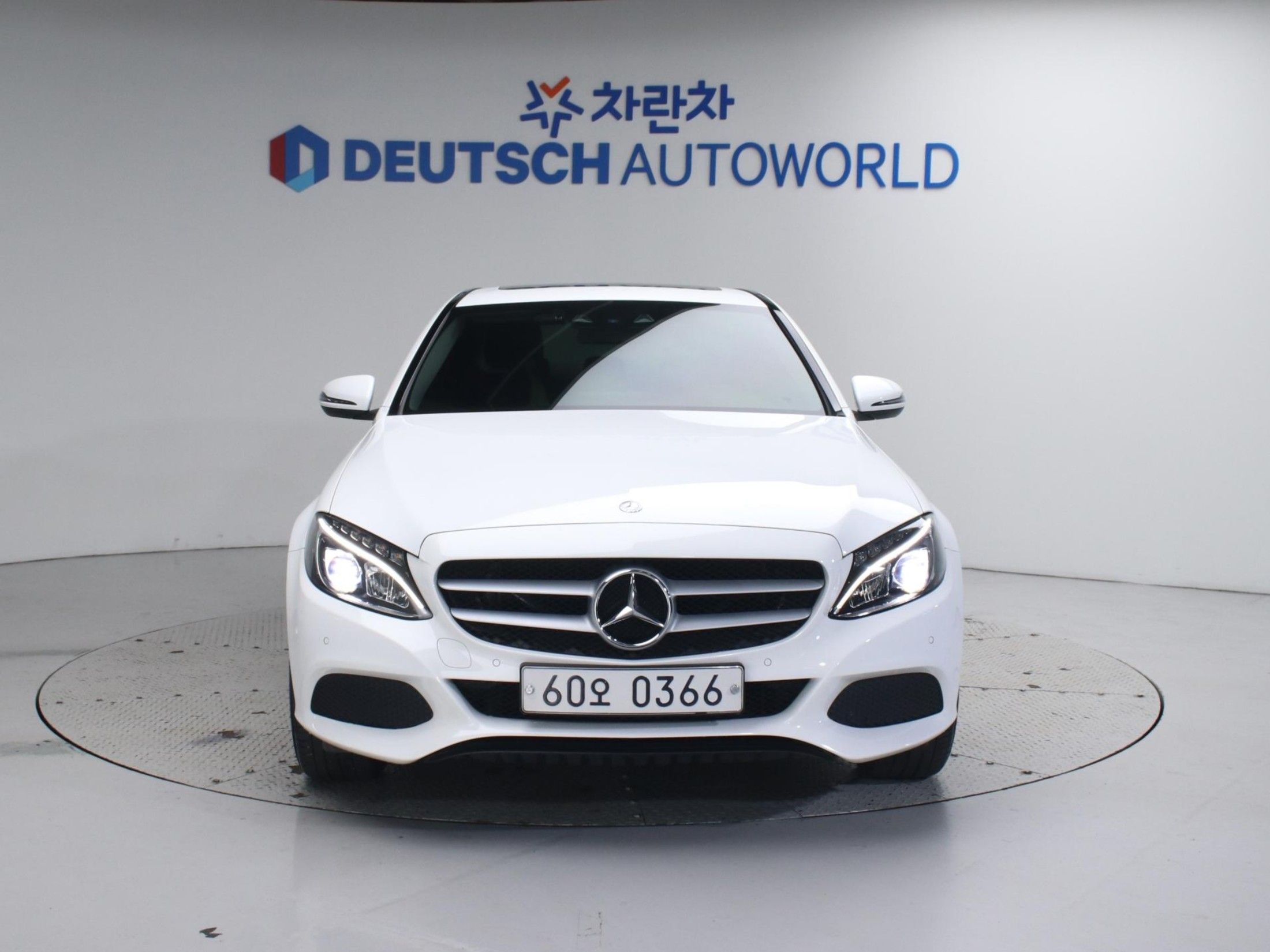 MERCEDES BENZ C-CLASS W205 2016