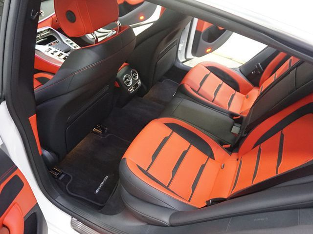 MERCEDES BENZ AMG GT 2023