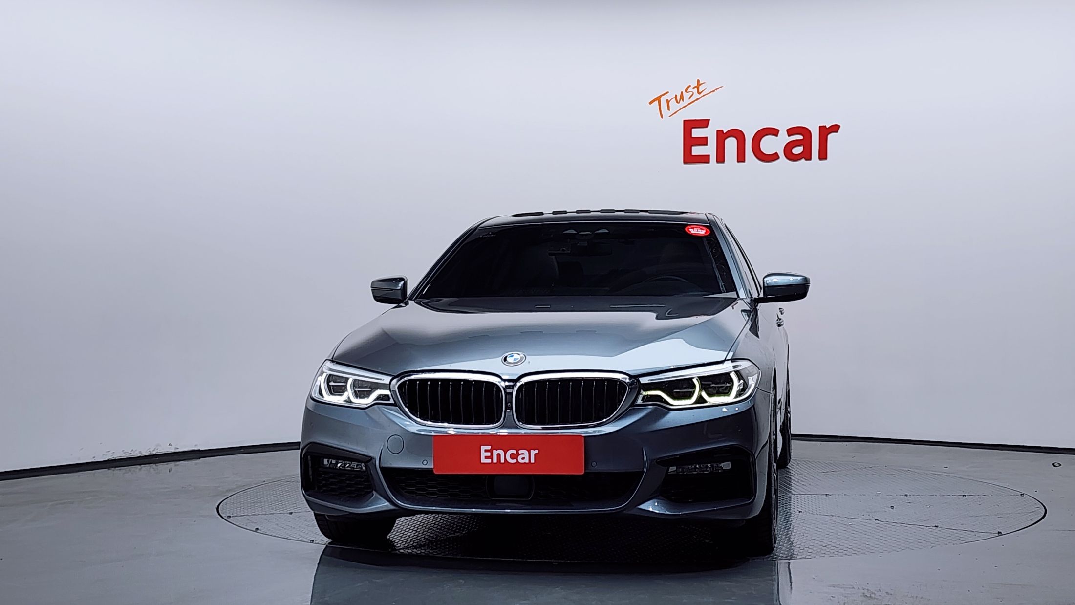 BMW 5-SERIES G30 2017