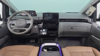HYUNDAI STARIA 2023